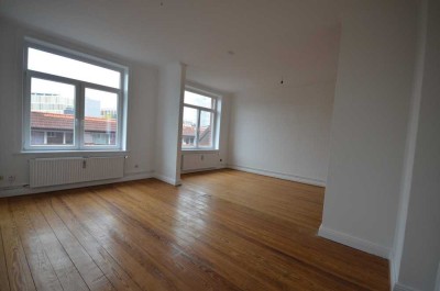 3 Zimmer Altbau-Wohnung in der Pinneberger Innenstadt