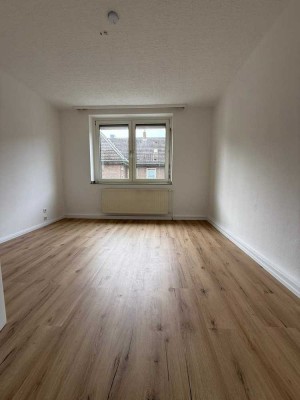 TOP 3 ZIMMER WOHNUNG MIT BALKON