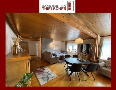 Stilvolle 3-Zimmer-Wohnung mit großzügiger Dachterrasse und hochwertiger Ausstattung in ruhiger Lage