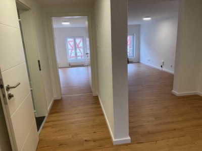 Sehr schöne, großzügige 3-Zimmer-Wohnung mit Blick auf den Linzer Marktplatz zu vermieten