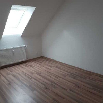 2 Zimmer im DG - ideale STARTERWohnung