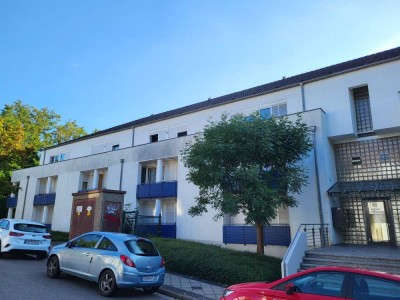Möblierte, geschmackvolle, gepflegte 2-Zimmer-Wohnung in Saarbrücken