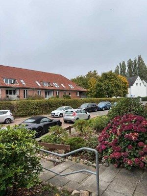 Gut geschnittene 1-Zimmer-Wohnung in Sackgassenlage in Rönneburg mit Balkon und Keller