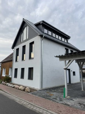 Kernsanierte 3-Raum-Maisonettewohnung mit Elbblick im Erstbezug (All-in)