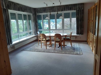 Helle 2-Zimmer-EG-Wohnung mit Einbauküche in Boppard