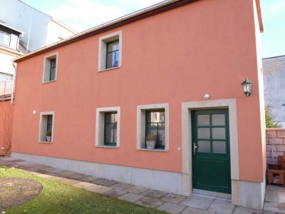 Freundliche 2-Zimmer-Wohnung mit gehobener Innenausstattung mit Balkon in Pulsnitz