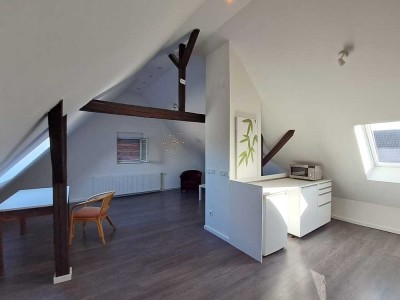 Helles, freundliches, loftartiges Nichtraucher-Apartment, teilmöbliert in Bielefeld -Jöllenbeck