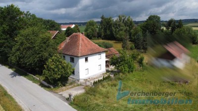 Älteres Wohnhaus mit großem Grund in der Nähe von Gergweis