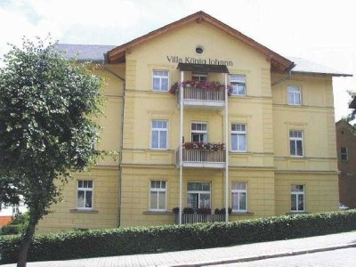 2-Raum-Wohnung mit 67 m² mit Balkon