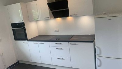 2-Raum-Wohnung mit EBK und Balkon in Griesheim