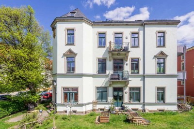 Stilvolle Altbauwohnung mit Balkon und Charme in Dresden-Blasewitz