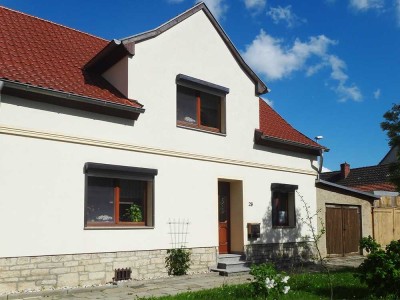 gemütliches Wohnhaus mit Garage und Innenhof in Gorsleben, bezugsfrei