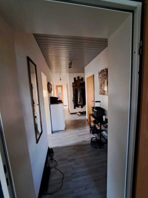 Freundliche, renovierte 3-Zimmer-EG-Wohnung mit Balkon in Wesel