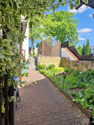 Bezugsfertiges Einfamilienhaus mit Büro in der Innenstadt von Altenburg