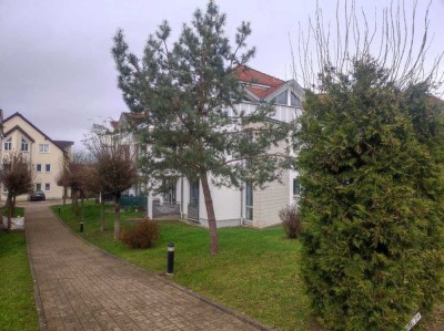Wohnen am Wartenberg in ruhiger, naturnaher Lage - 3 RW mit Balkon, EBK und Stellplatz