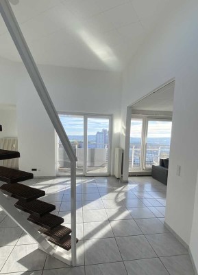 S - Penthouse - lichtdurchflutete 1,5 Zi. in Stuttgart-Fasanenhof mit Ebk