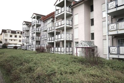 Geschmackvolle 1,5-Raum-Wohnung mit Balkon und Einbauküche in Pforzheim
