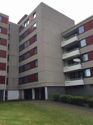 Geräumige 4-Zimmer-Wohnung mit Wannenbad und Balkon in Siegen