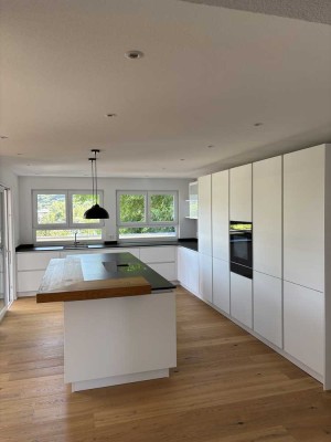 Luxuriöse 4,5-Zimmer Wohnung mit Balkon, Kamin, Smart- Home in Bad Säckingen