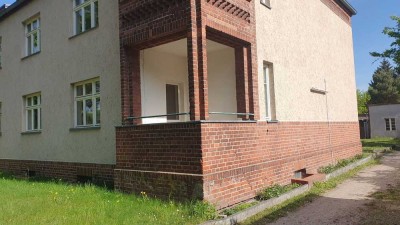 Vermietung auf Zeit ( mindestens 6 Monate , maximal 2 Jahre ) möblierte 3,5-Zi Wohnung in Eichwalde