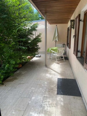 2,5-Zimmer-Erdgeschoss-Gartenwohnung mit EBK in Dachau