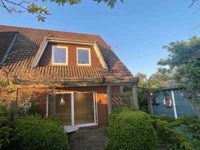 Gepflegtes Einfamilienhaus (Doppelhaushälfte) in Seth mit 5 Zimmern