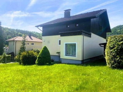 Gepflegtes Wohnjuwel mit Weitblick! Platz für Generationen!