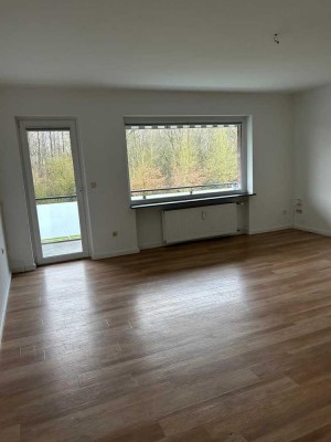 Große 4 Zimmerwohnung mit Blick ins Grüne