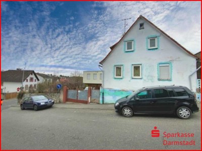 Einfamilienhaus mit Garage und Gartenmitbenutzung