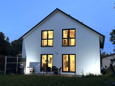 Nähe Tutzing, OT Kampberg. Großes modernes EFH mit A+