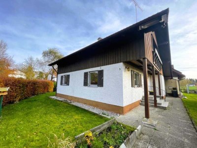 GEMÜTLICHES EINFAMILIENHAUS mit WINTERGARTEN + GARAGE!
SEHR RUHIGE - NATURNHAHE WOHNLAGE mit TRA...