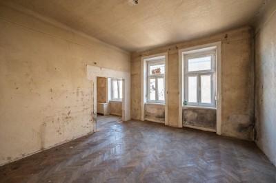 ++W92++ Sanierungsbedürftige 3-Zimmer Altbau-Wohnung, viel Potenzial!