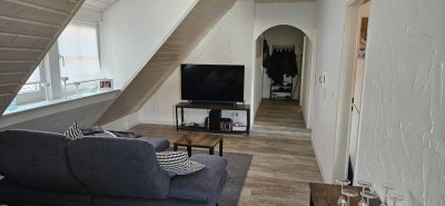 Helle, teilmöblierte wohnliche 3,5-Zimmer Wohnung mit EBK in der Innenstadt
