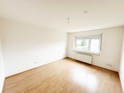 Helle 3 Zimmer-Wohnung 1. OG mit Balkon