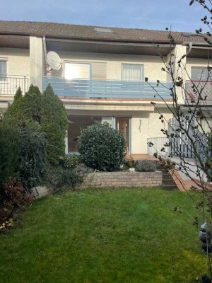 Gemütliches Reihenhaus mit Garten und Garage in ruhiger Lage!