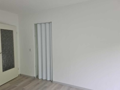 Renovierte 2,5 Zimmer Wohnung mit Balkon in GE-Bismarck