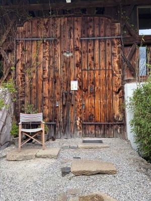 Gepflegte 4-Zimmer Erdgeschosswohnung mit Terrasse in Riedering/Beuerberg