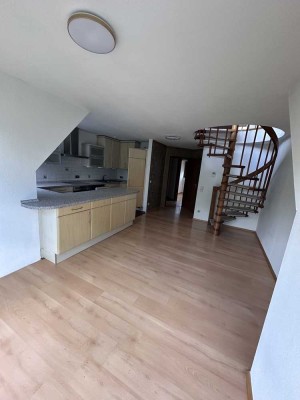 Erstbezug nach Sanierung: 3ZimmerWohnung Weilimdorf Einbauküche, Balkon, Keller (Beschreibung lesen)