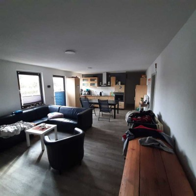 Freundliche 4-Zimmer-Wohnung mit Balkon in Tribsees