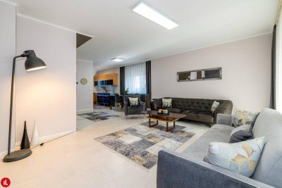 ACHTUNG BESTPREIS | Ein Zuhause das alles kann | Erstklassige Doppelhaushälfte in der Naturparkgemeinde Mannersdorf | 5 Zimmer | Eigengrund | 5 Stellplätze | Keller