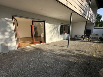 Helle 2-Zimmer Wohnung mit großer, sonniger Terrasse in Starnberg