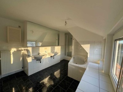3 ZKB-Maisonettewohnung mit Balkon