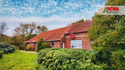 Sanierungsbedürftiges Landhaus in traumhafter Naturlage