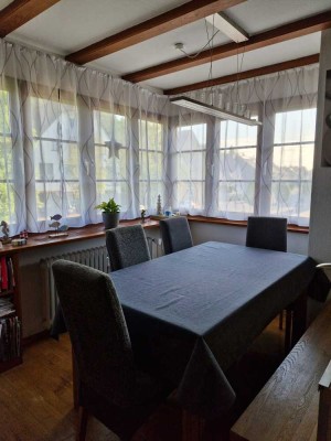 Ansprechende 4,5-Zimmer-Wohnung mit 2 Balkonen in Elchingen