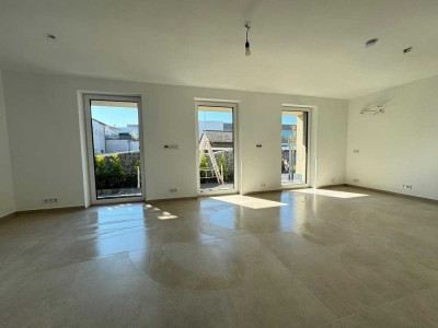 Erstbezug mit Terrasse: Exklusive 3-Zimmer-Wohnung mit gehobener Innenausstattung in Siegburg