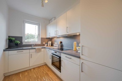 Wohnen im ruhigen Karlshorst - große, helle 3 Zimmerwohnung * Balkon * Einbauküche * Zweitbezug
