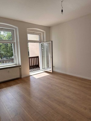 Schön geschnittene 3 Zimmerwohnung mit großen Balkon in Görlitzer Südstadt