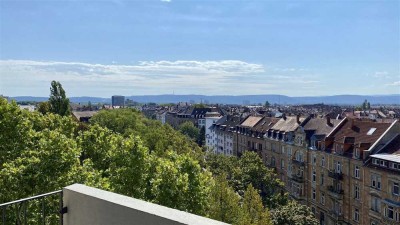 Gepflegte 3 ZKB-Eigentumswohnung (8.OG) mit Balkon und TG-Stellplatz in der Südweststadt!