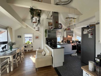Ein ganzes Stockwerk mit Weitblick – 3 Zimmer, 112 m², Terrasse, Taunus
