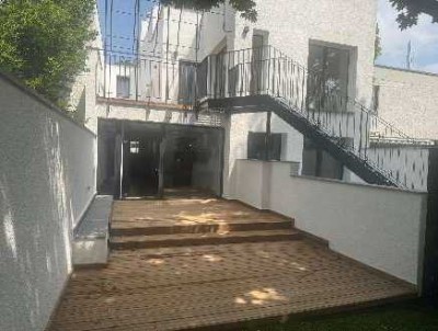 Moderne Vierzimmerwohnung im mediterranen Stil